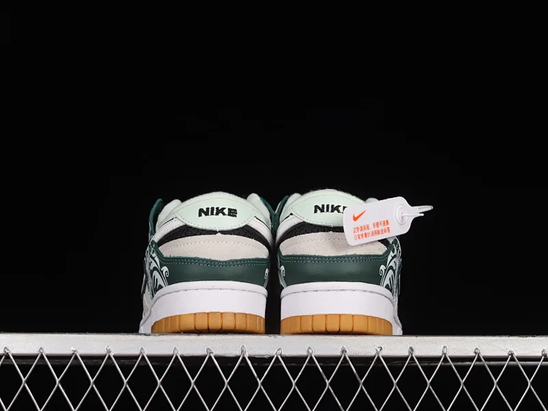 All categories Nk SB Dunk series Nk SB Dunk Low low-top skate shoes Nk Dunk Scrap stitching low-top skate shoes DH7450-100